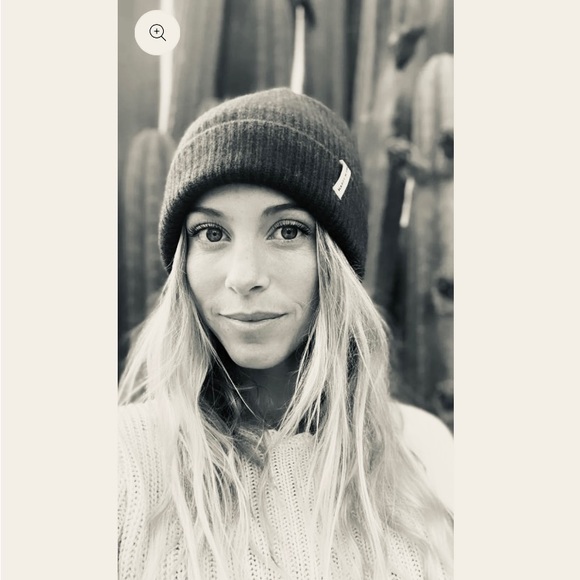 HAPPY YAK - Merino Wool / Yak Cashmere Beanie - Unisex - Gray - Picture 5 of 9